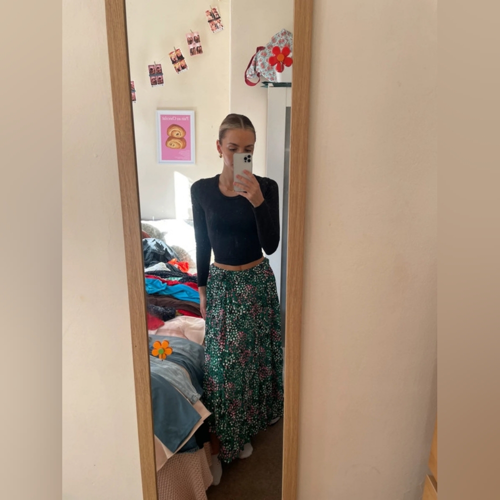 unknown Asymmetric Leopard print skirt